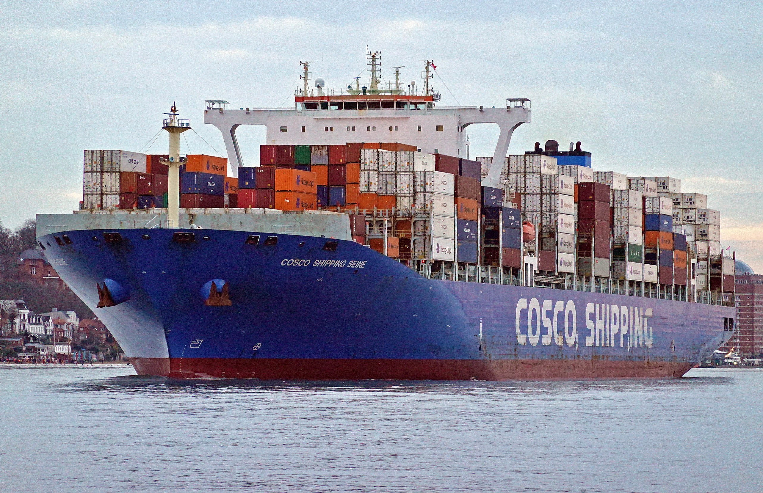 Thames Departure: COSCO SHIPPING SEINE
