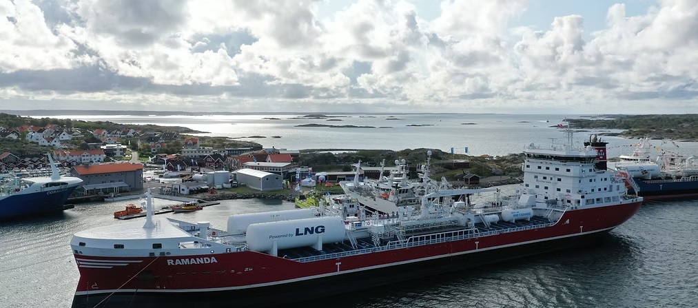 Transit: RAMANDA              entering English South Coast at The Dover Strait