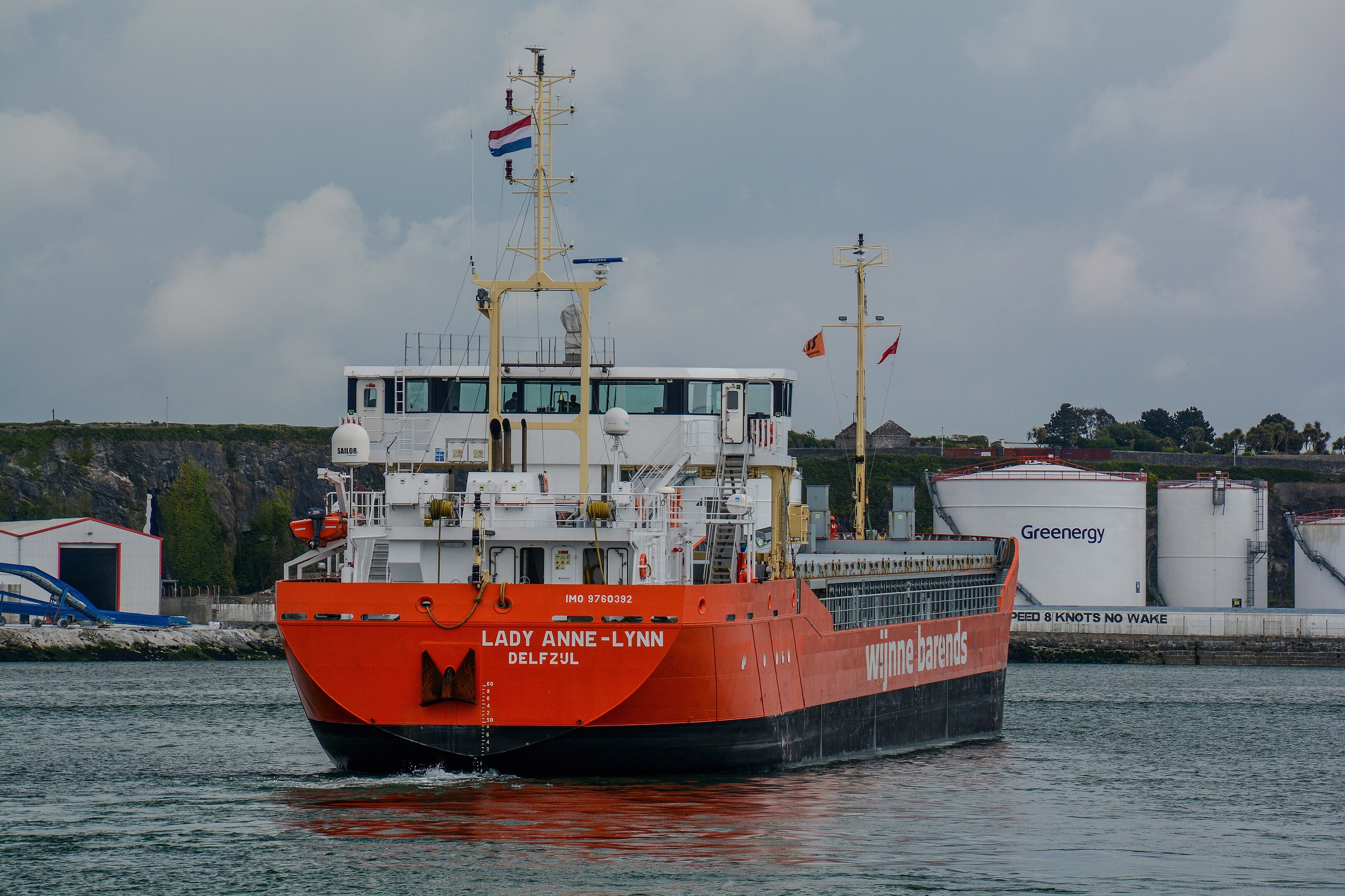  Irish Sea - LADY ANNE-LYNN       transiting Irish Sea off Dublin