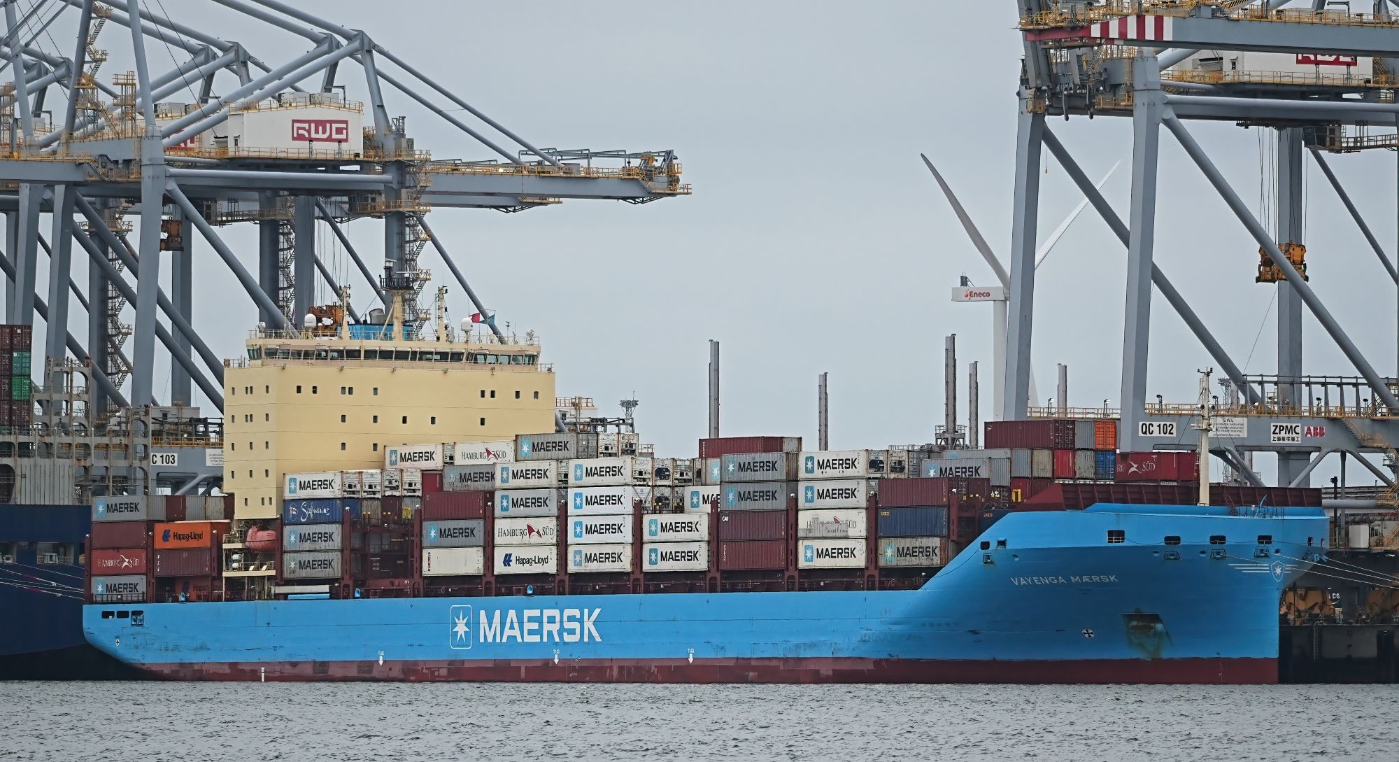 Transit: VAYENGA MAERSK entering English South Coast at The Dover Strait