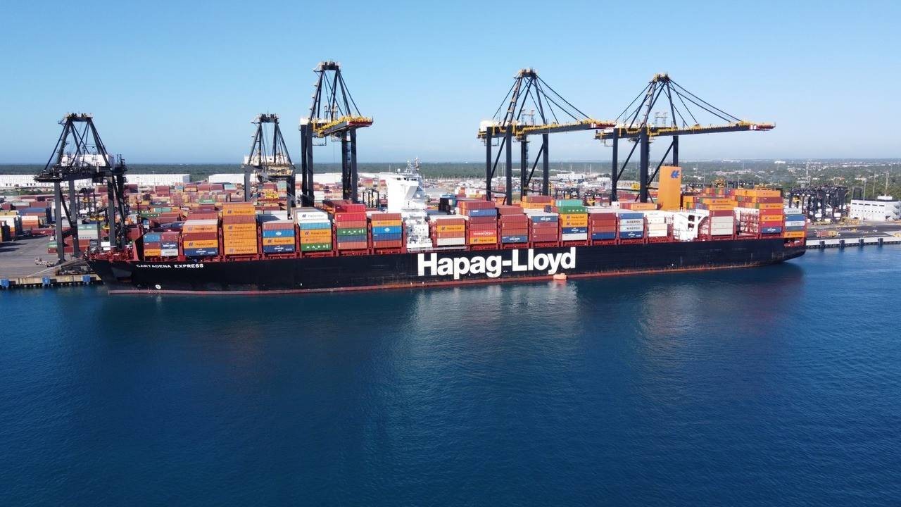 Thames Departure: CARTAGENA EXPRESS   