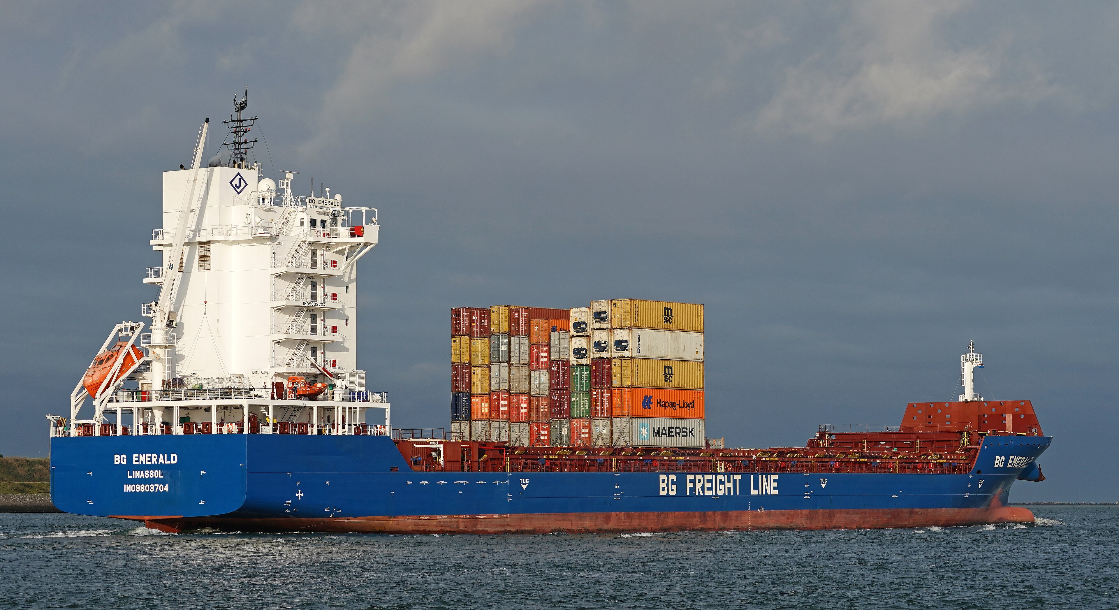 Cork Harbour Departure: BG EMERALD          
