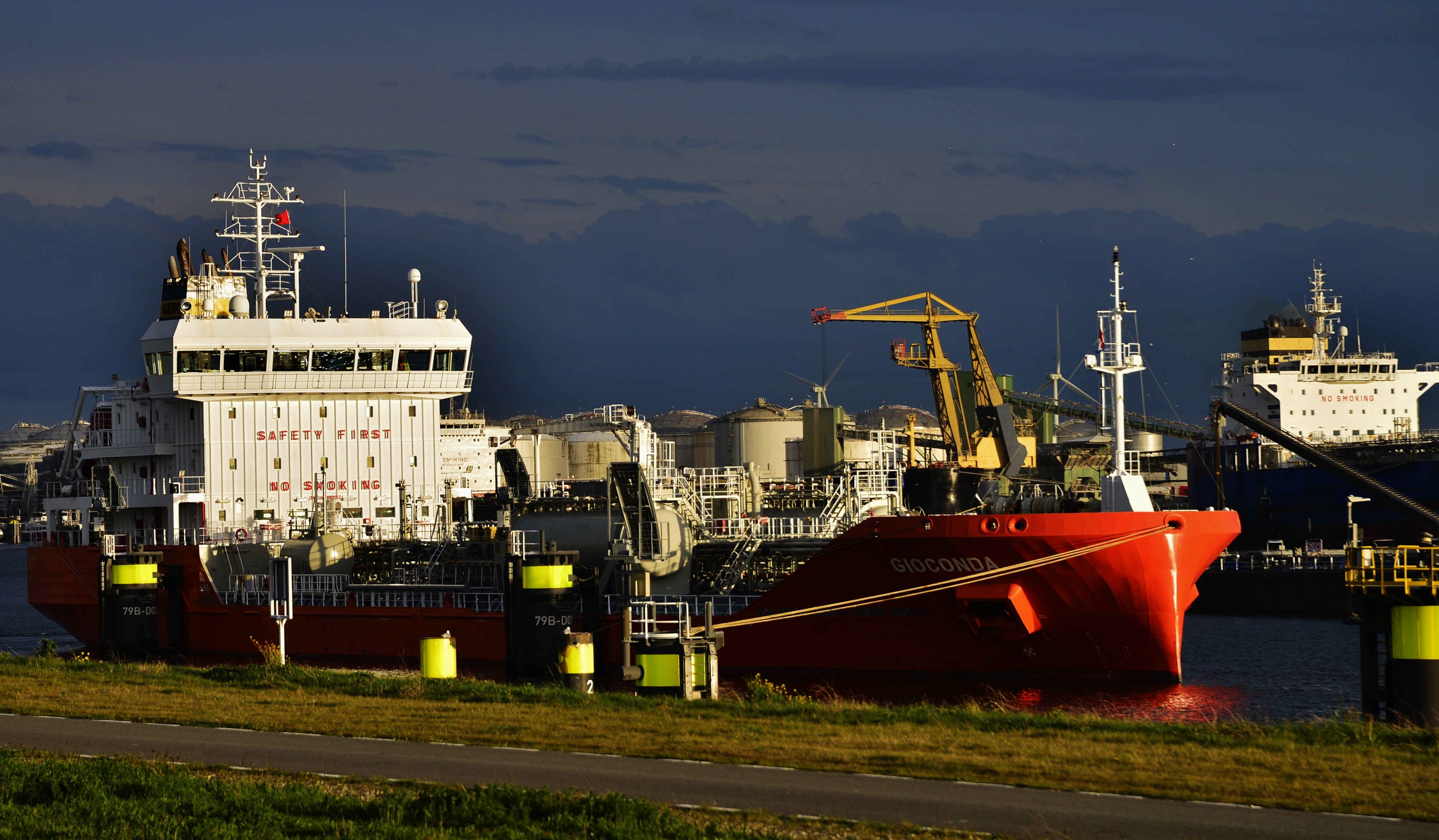  Scottish East Coast - GIOCONDA             transiting Forth & Tay Coast