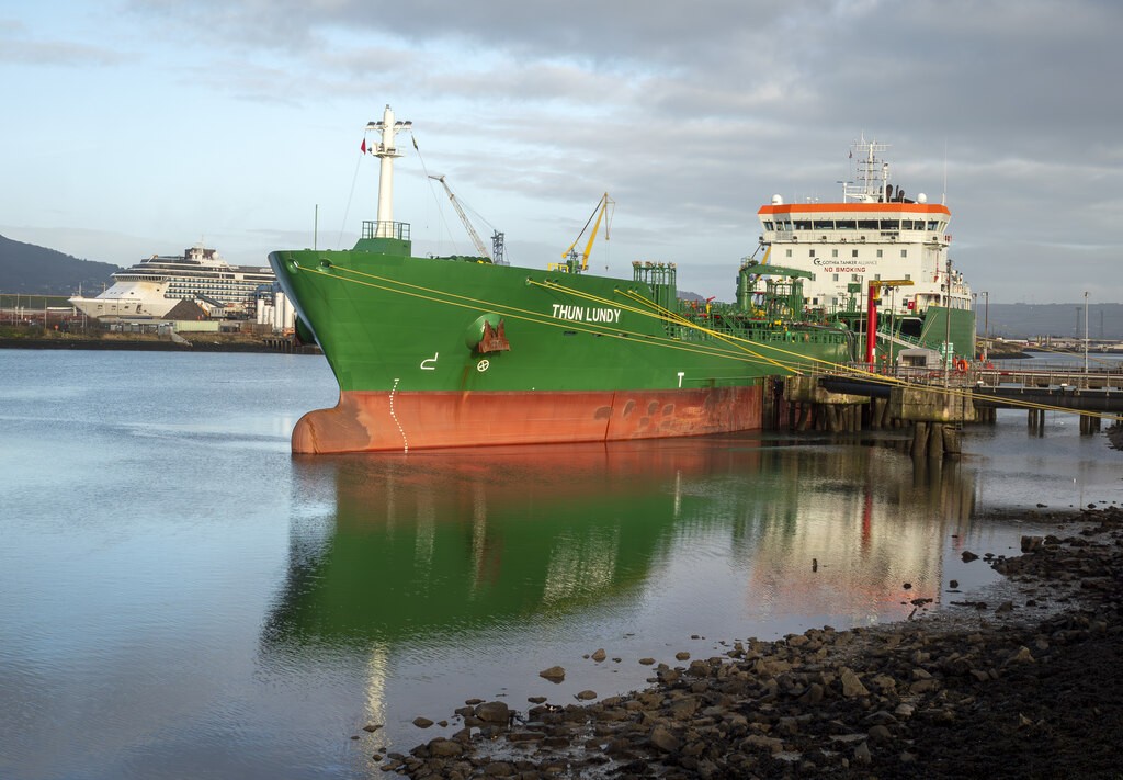  Irish Sea - THUN LUNDY           transiting North Channel Belfast
