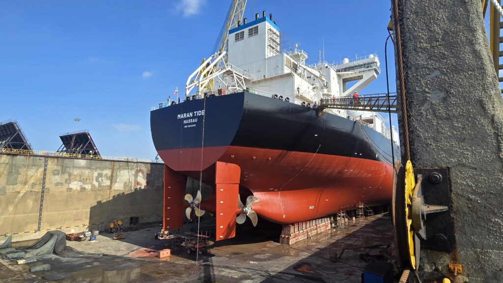  Scottish East Coast - MARAN TIDE           transiting John O'Groats Approach