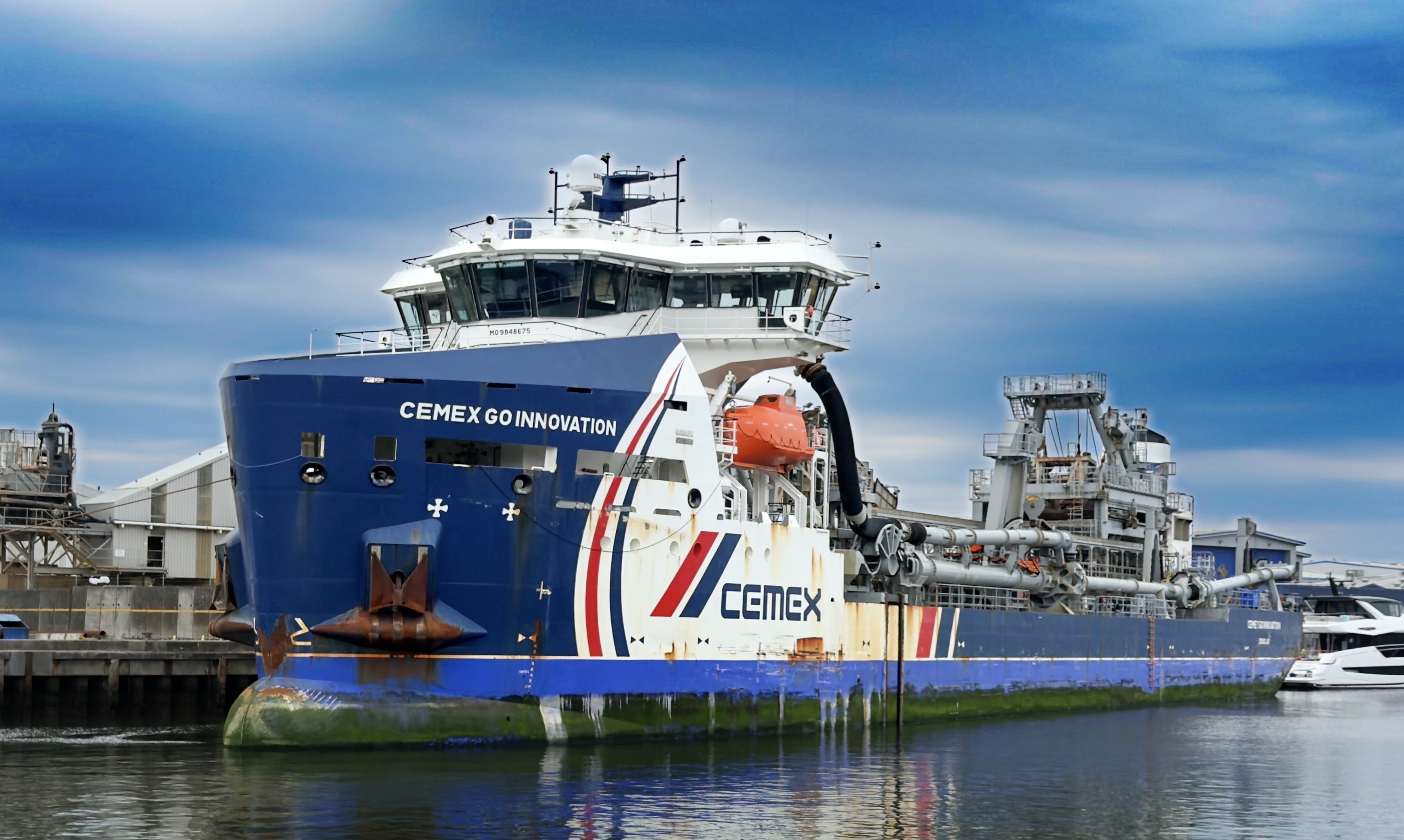 Transit: CEMEX GO INNOVATION entering English South Coast at The Dover Strait