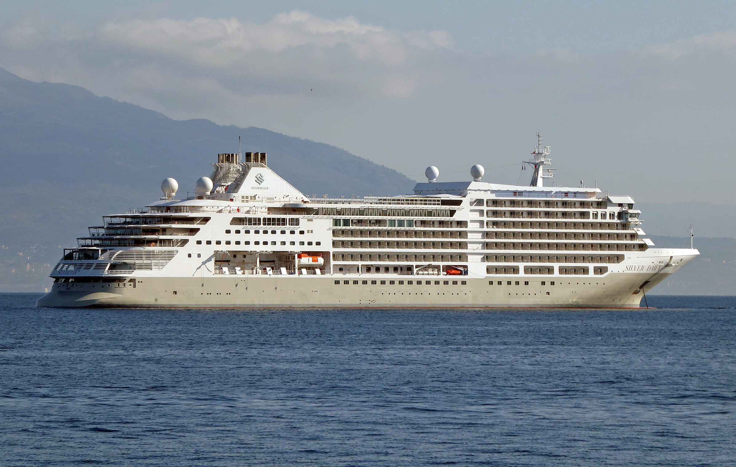  Celtic Sea - SILVER DAWN transiting Celtic Sea