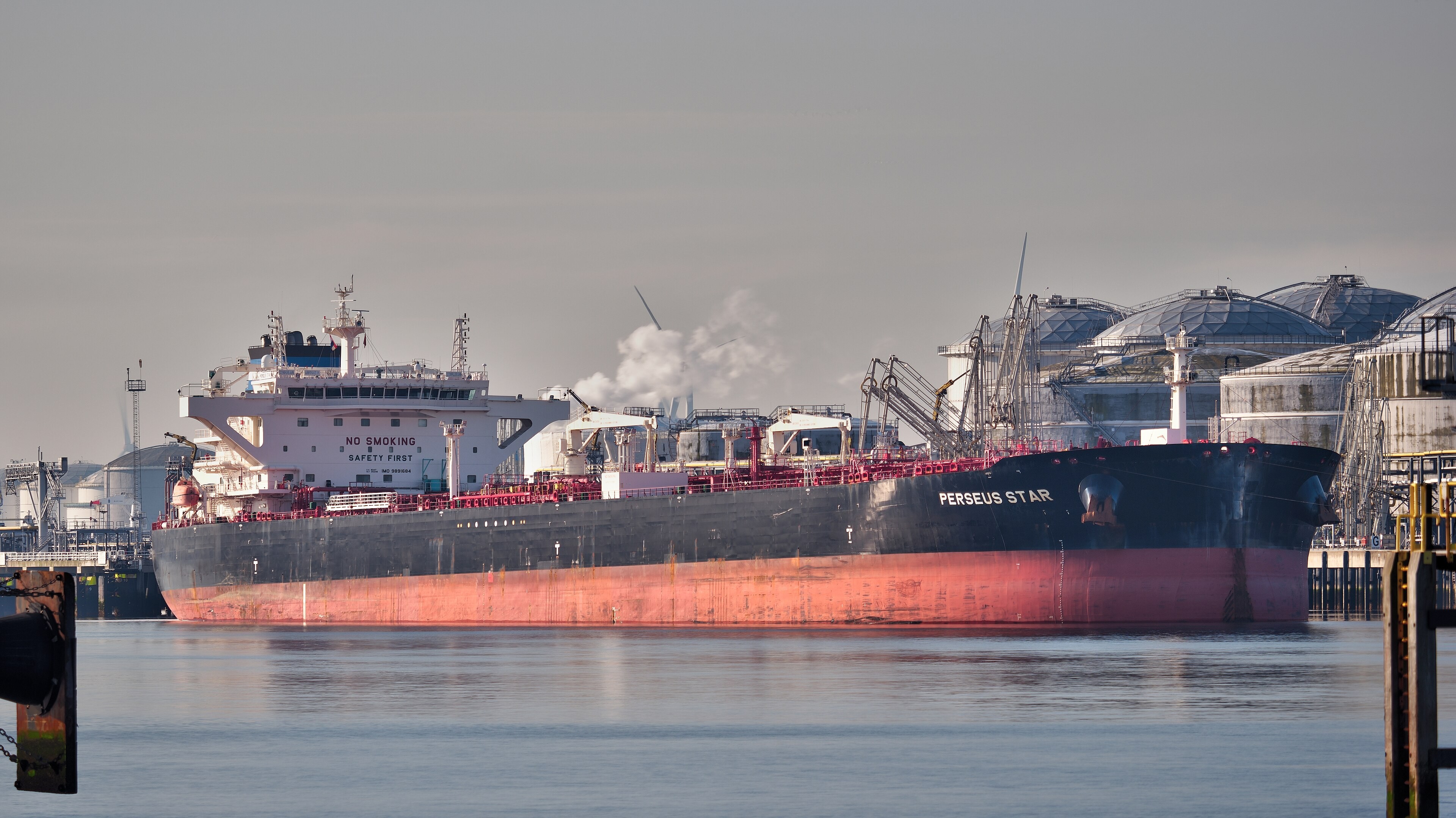 Cork Harbour Departure: PERSEUS STAR        