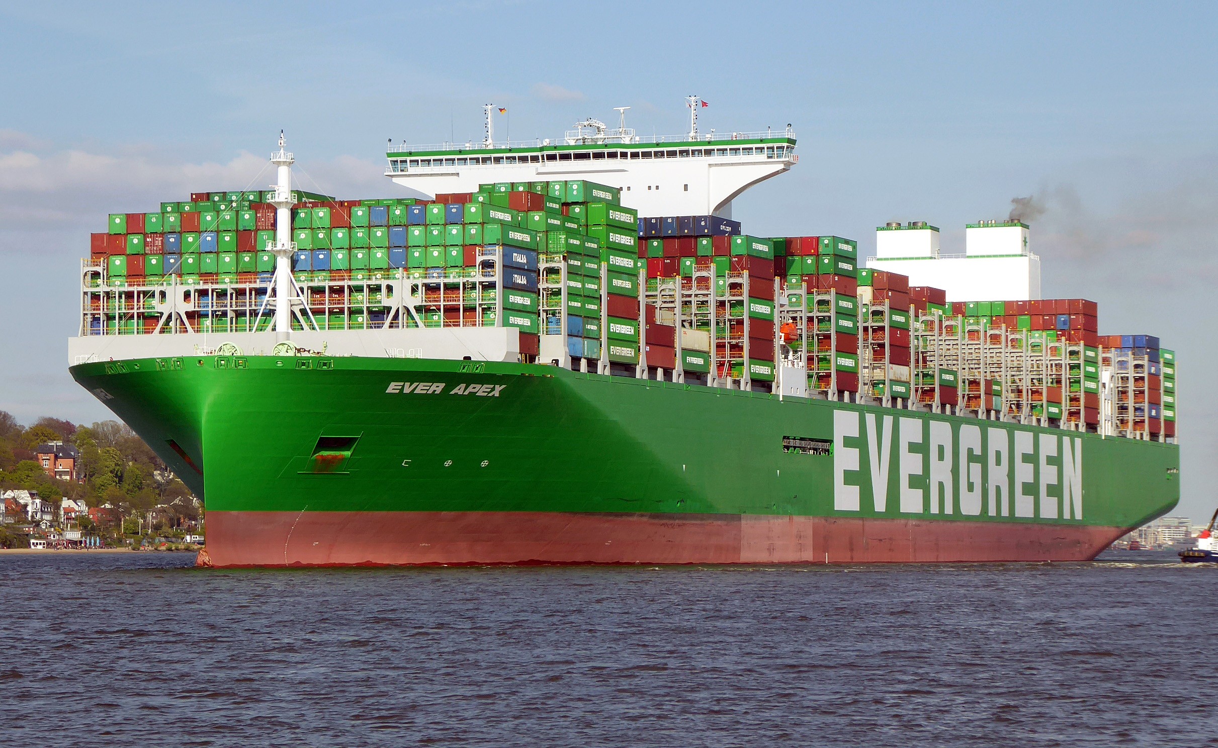 Transit: EVER APEX            entering English South Coast at The Dover Strait