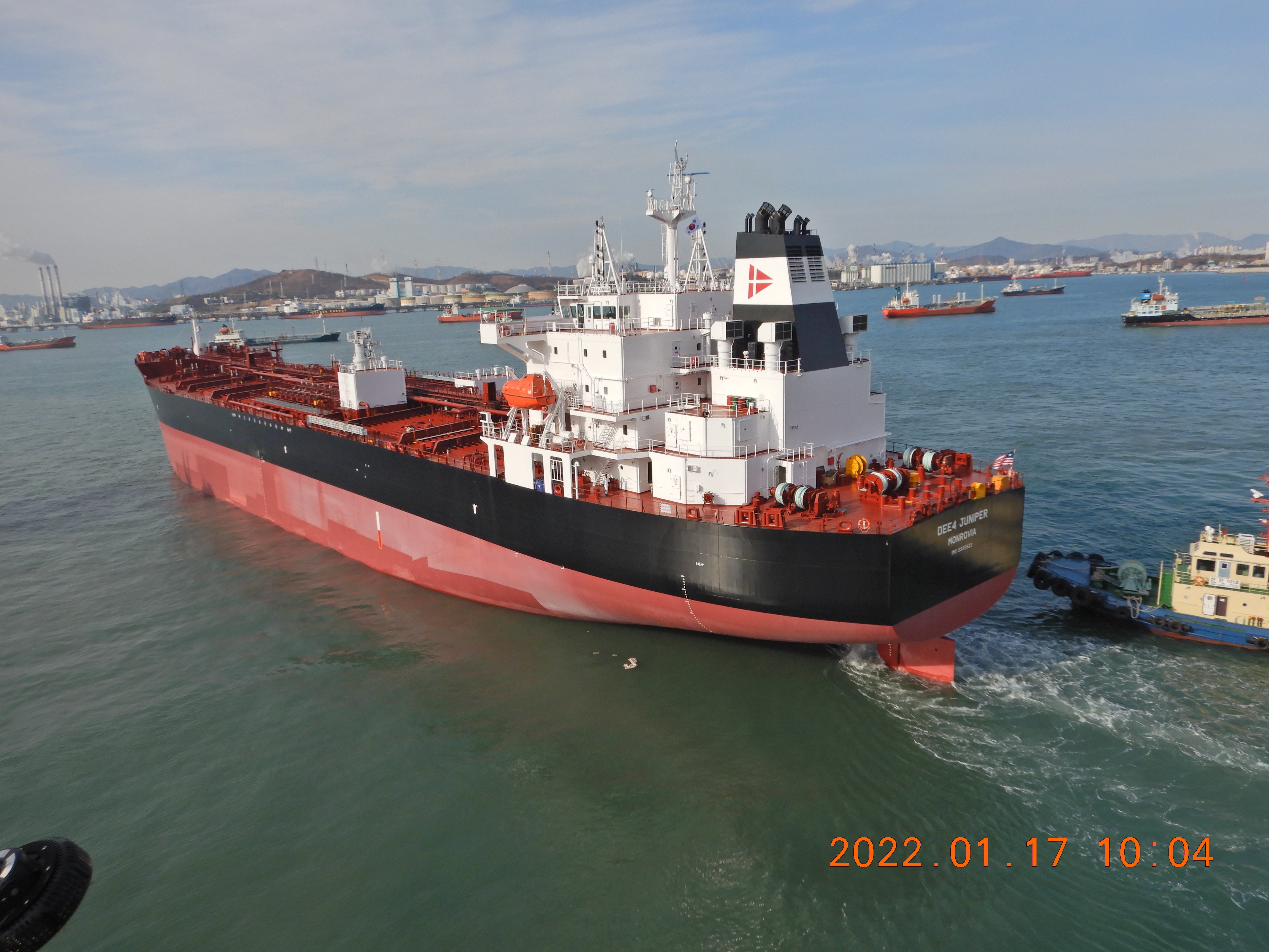 Transit: DEE4 JUNIPER         entering English South Coast at The Dover Strait