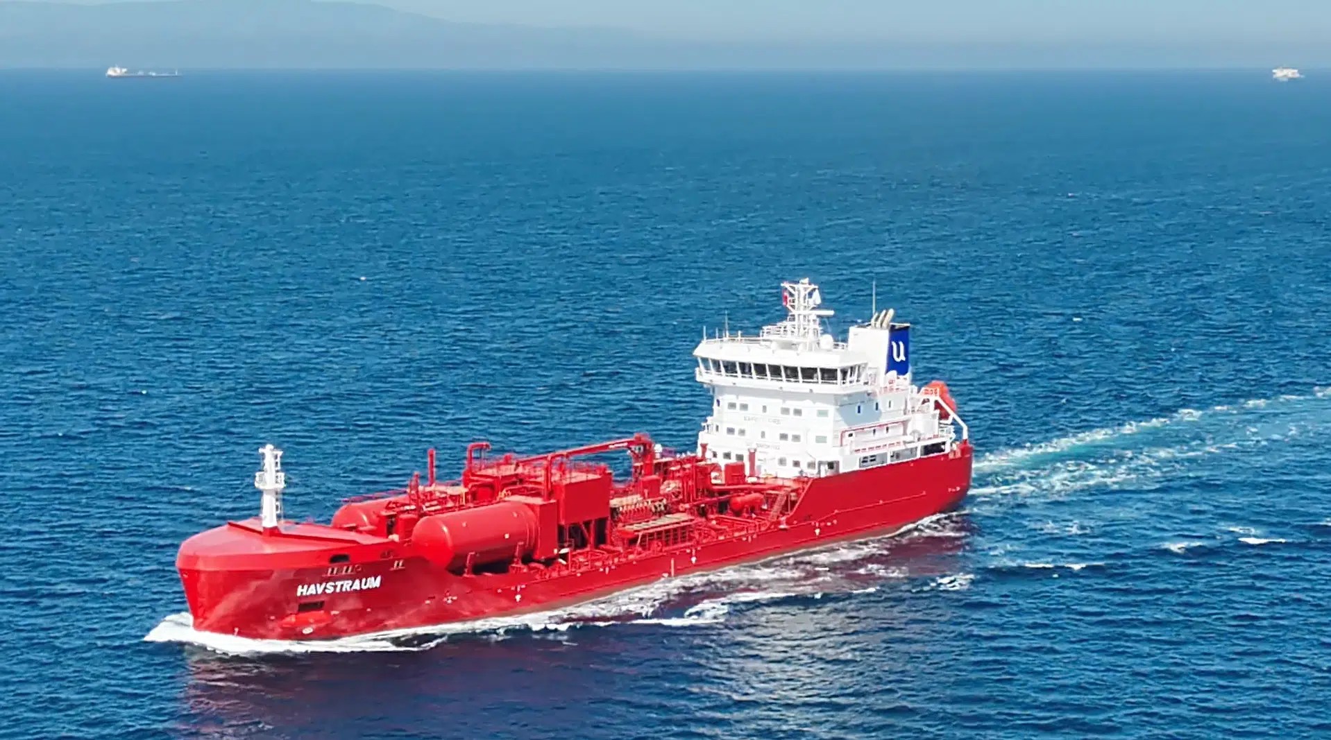 Scottish West Coast - HAVSTRAUM transiting The Minch