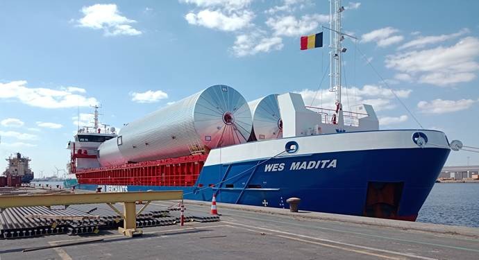 Felixstowe Departure: WES MADITA          