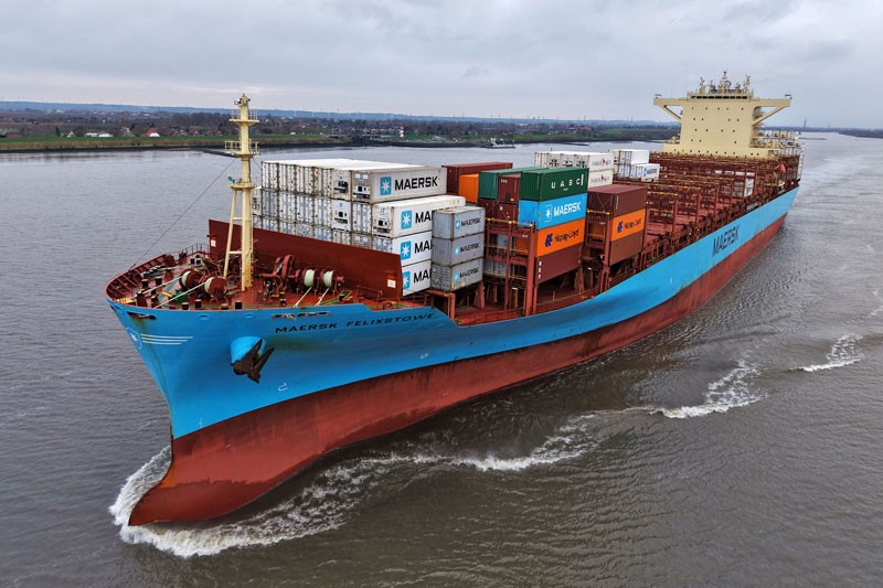 Scottish North Coast - MAERSK FELIXSTOWE    transiting Thurso Coast