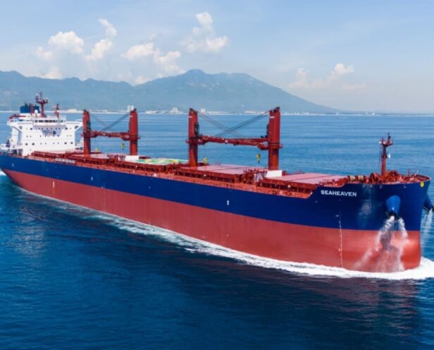  Celtic Sea - SEAHEAVEN            transiting Celtic Sea