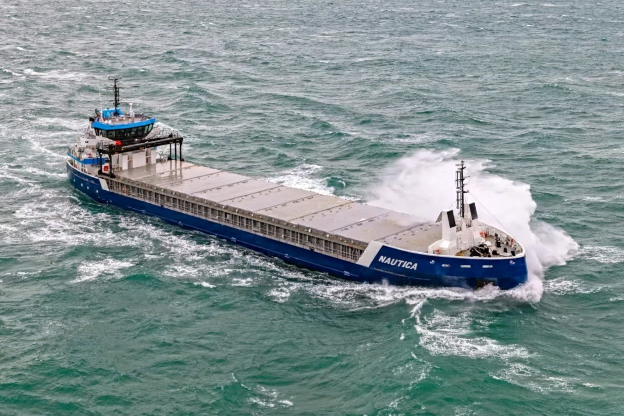 Transit: NAUTICA              entering English South Coast at The Dover Strait