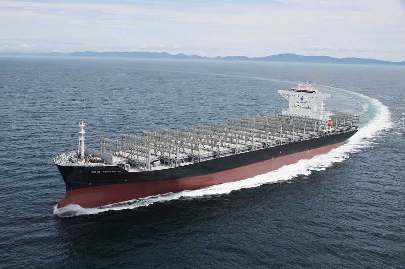 Transit: OOCL VERACRUZ        entering English South Coast at The Dover Strait