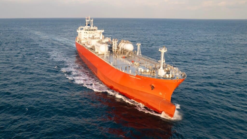  Scottish East Coast - CHAMPAGNY            transiting Forth & Tay Coast