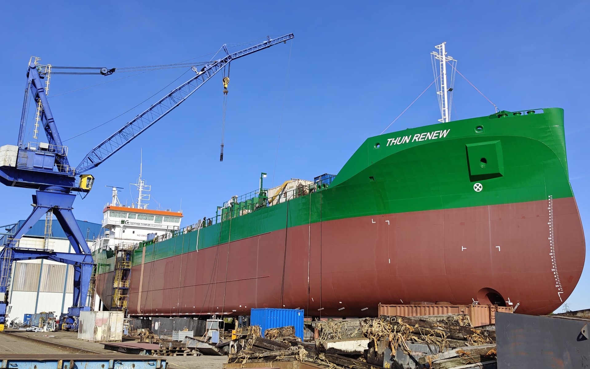  Celtic Sea - THUN RENEW           transiting Celtic Sea
