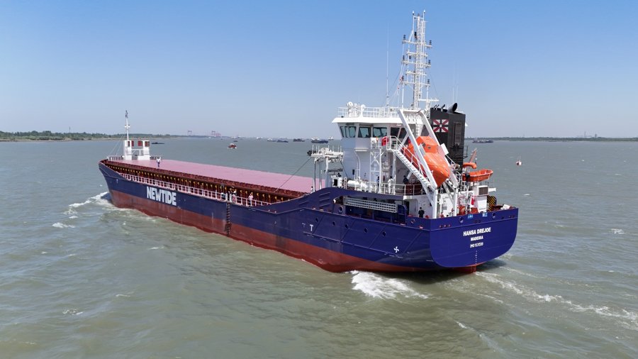 Transit: HANSA DREJOE         entering English South Coast at The Dover Strait