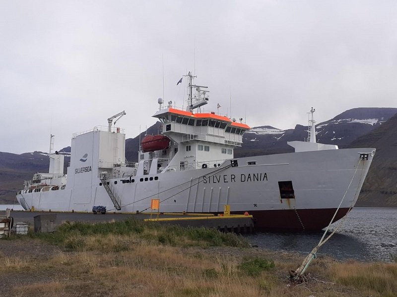  Scottish East Coast - SILVER DANIA transiting Aberdeenshire Coast