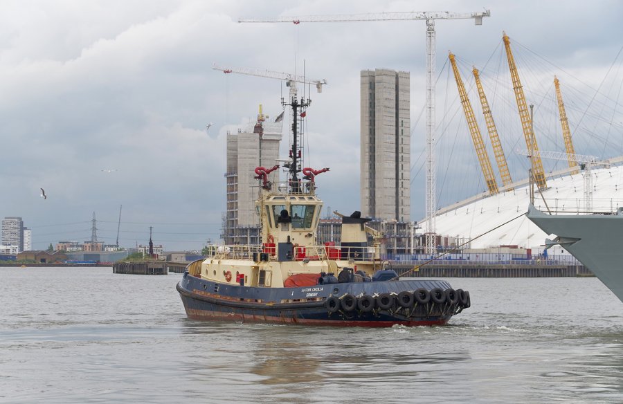 Transit: PROCADIA TUG 55      entering English South Coast at The Dover Strait