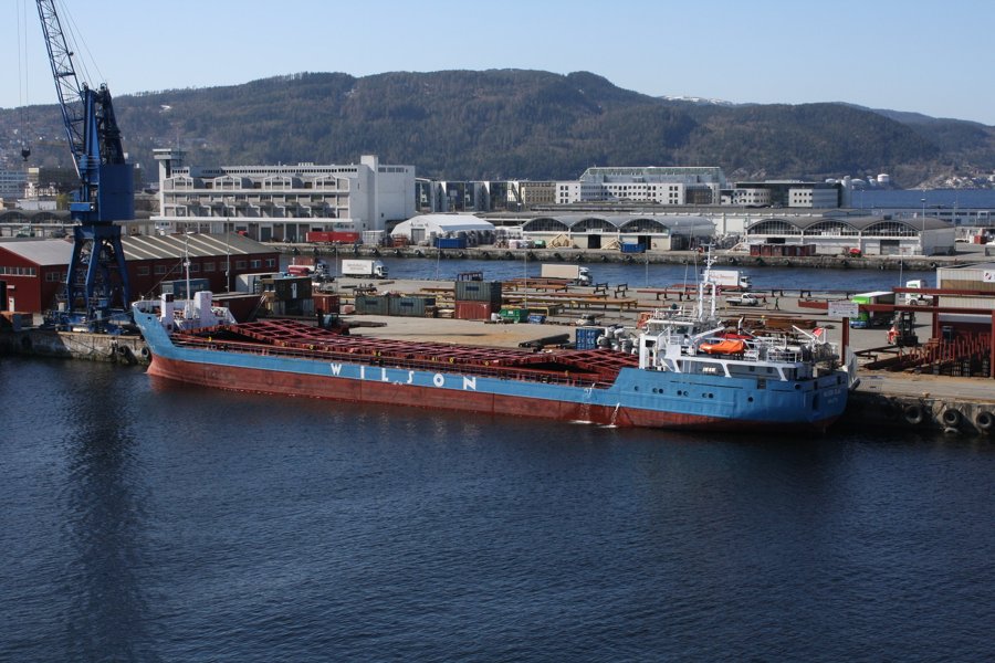 Humber Departure: WILSON ELBE         