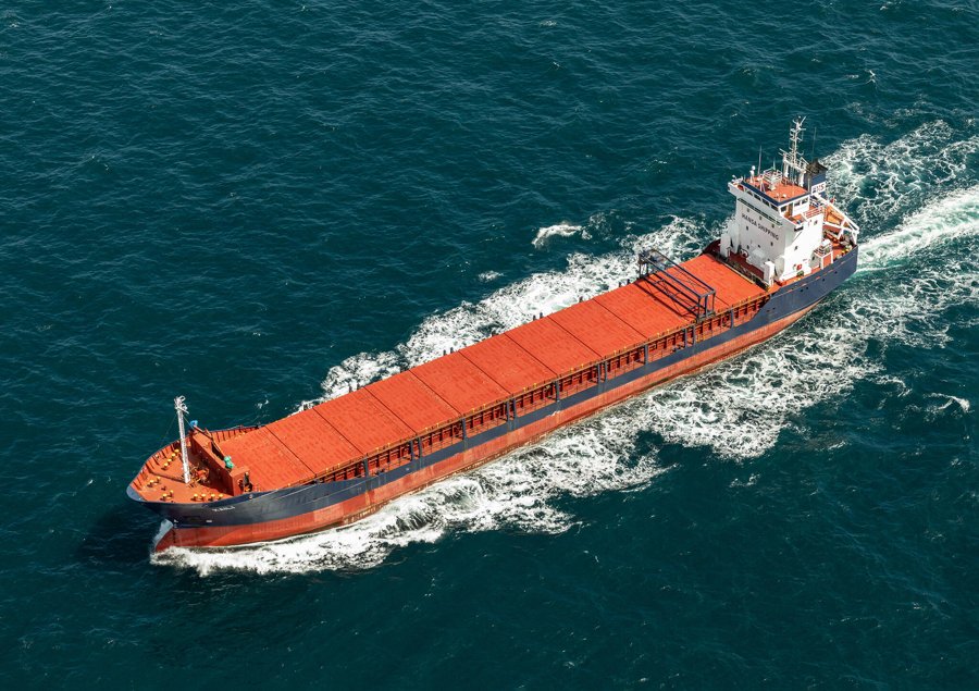 Transit: KAILI entering English South Coast at The Dover Strait