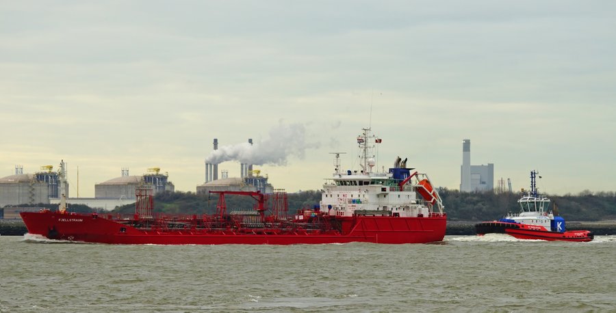 Transit: FJELLSTRAUM          entering English South Coast at The Dover Strait