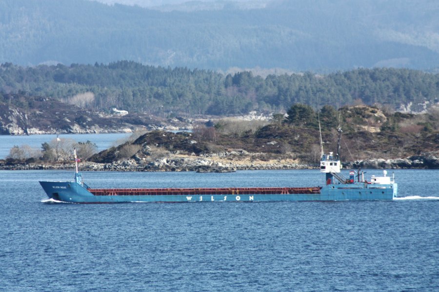  Scottish East Coast - WILSON MAAS          transiting Aberdeenshire Coast