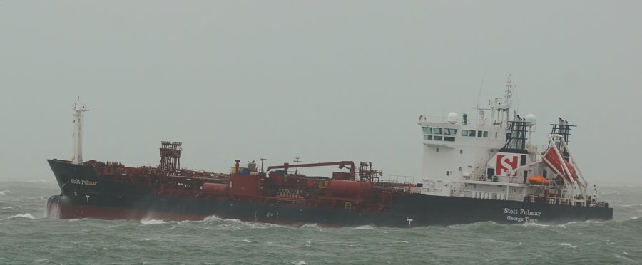 Transit: STOLT FULMAR         entering English South Coast at The Dover Strait