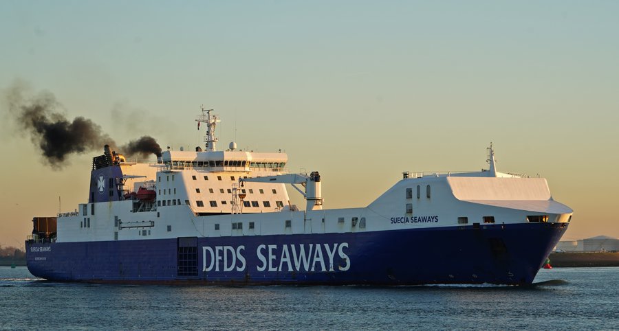 Felixstowe Departure: SUECIA SEAWAYS