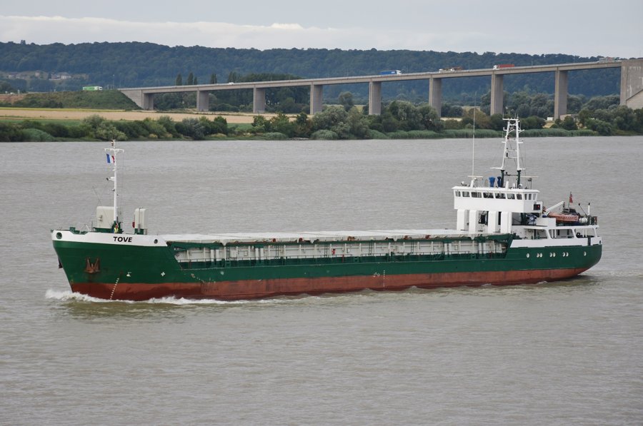 Transit: WILSON WISLA         entering English South Coast at The Dover Strait