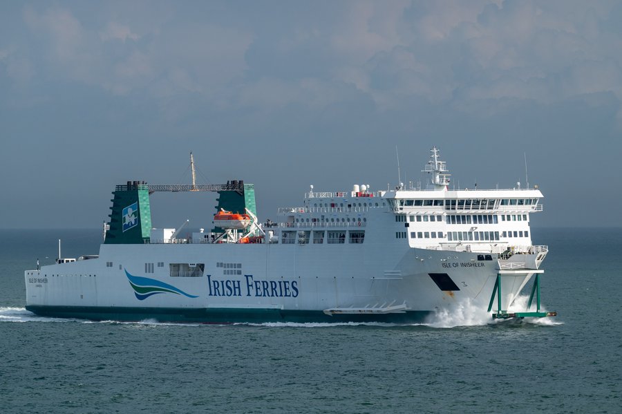  Irish Sea - ISLE OF INISHEER transiting Irish Sea off Dublin