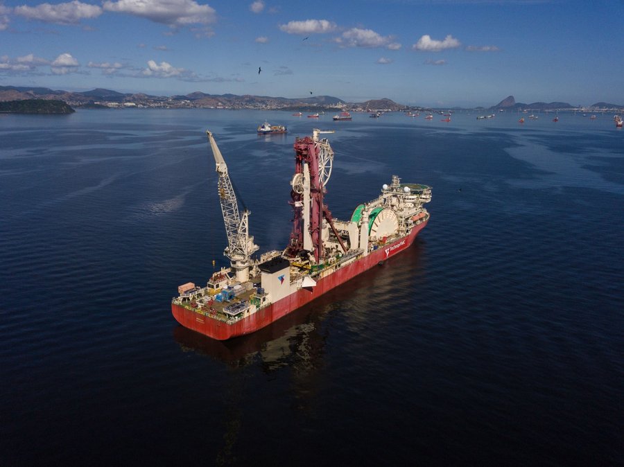  Scottish East Coast - DEEP BLUE            transiting Aberdeenshire Coast