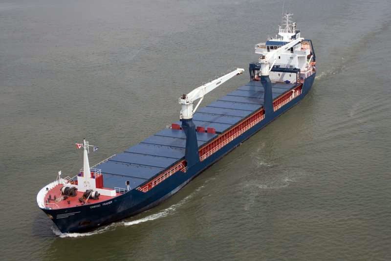Transit: ONEGO TRADER entering English South Coast at The Dover Strait