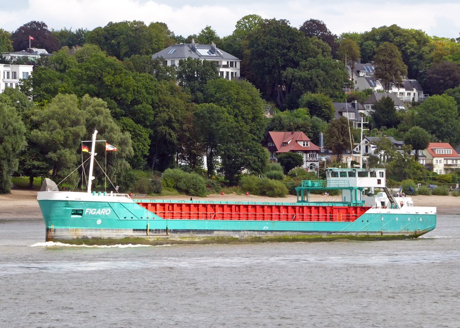  Irish Sea - FIGARO transiting Irish Sea off Dublin