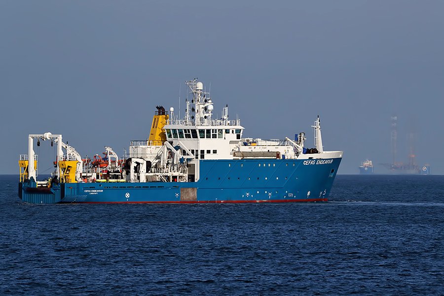 Transit: CEFAS ENDEAVOUR      entering English South Coast at The Dover Strait