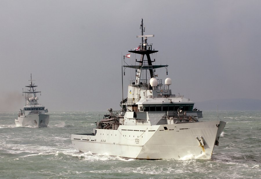 Transit: BRITISH WARSHIP      entering English South Coast at The Dover Strait