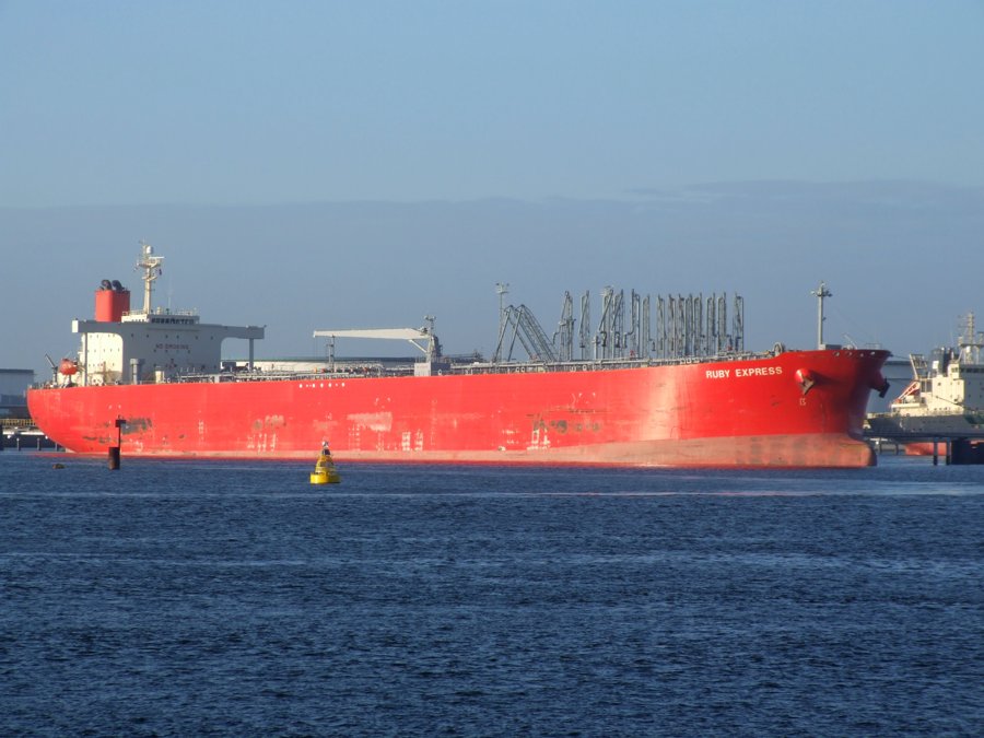 Transit: JINCHEN entering English South Coast at The Dover Strait
