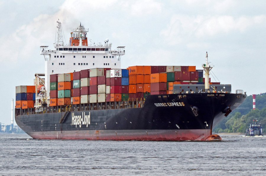 Southampton Departure: QUEBEC EXPRESS      