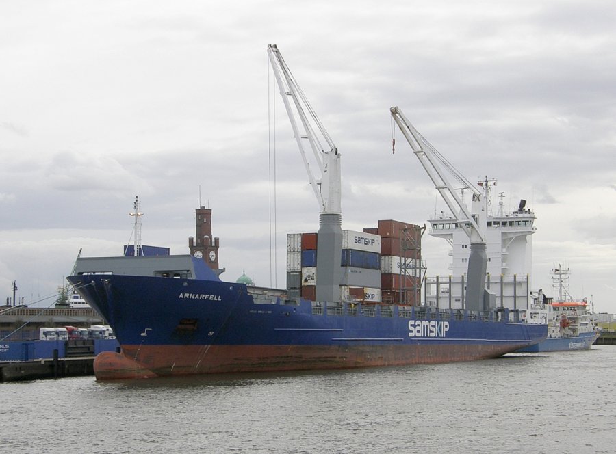  Scottish North Coast - ARNARFELL transiting Pentland Firth
