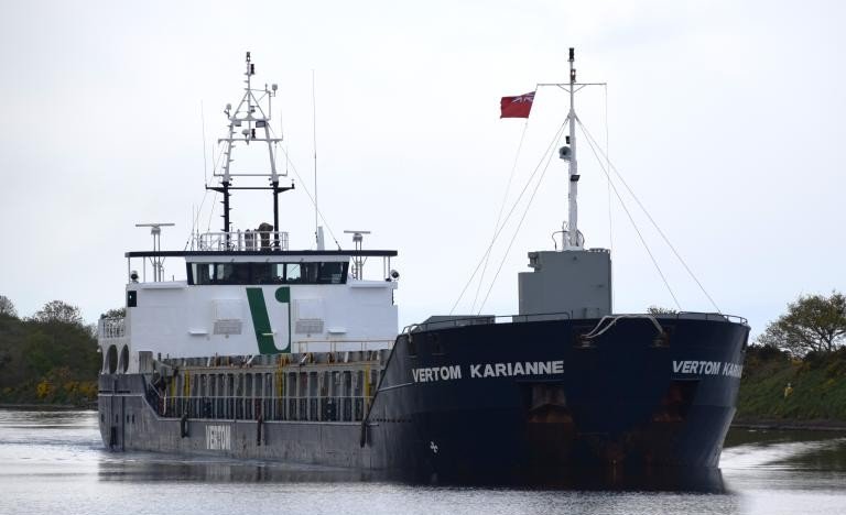 Transit: VERTOM KARIANNE      entering English South Coast at The Dover Strait
