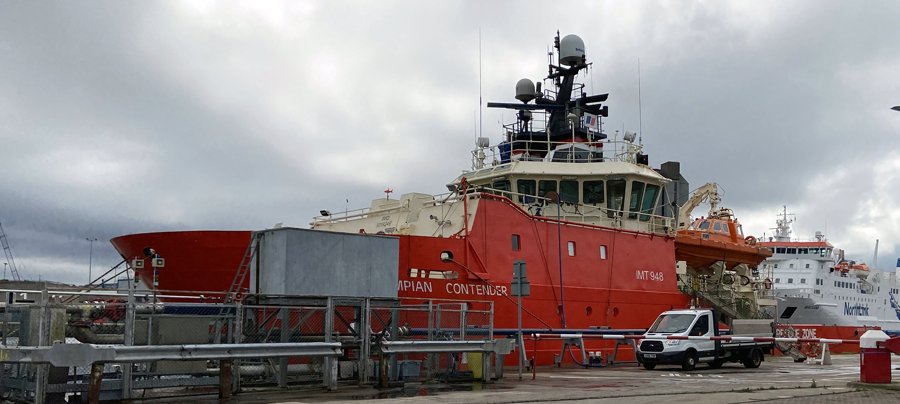  Irish Sea - GRAMPIAN CONTENDER   transiting Irish Sea East of Man