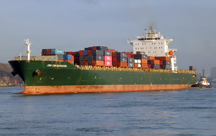 Transit: CMA CGM BARRACUDA    entering English South Coast at The Dover Strait