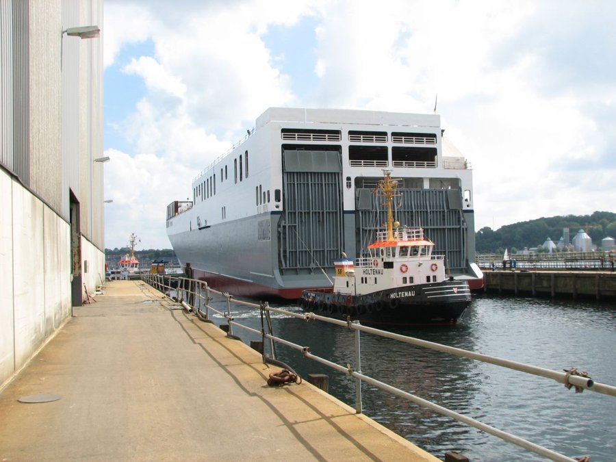 Transit: PAULINE entering English South Coast at The Dover Strait