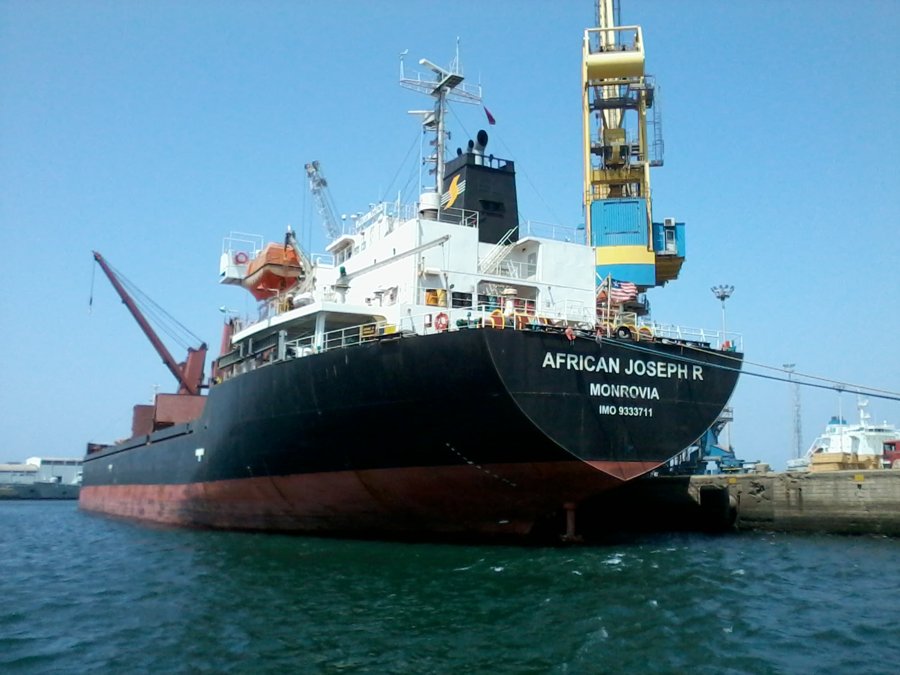 Photograph of the Bulk Carrier (Handysize): AFRICAN JOSEPH R     (IMO: 9333711). Documented in UK and Regional Shipping Movements.