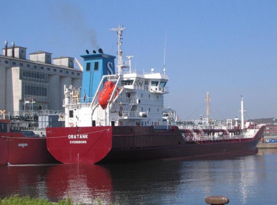 Transit: ORATANK entering English South Coast at The Dover Strait
