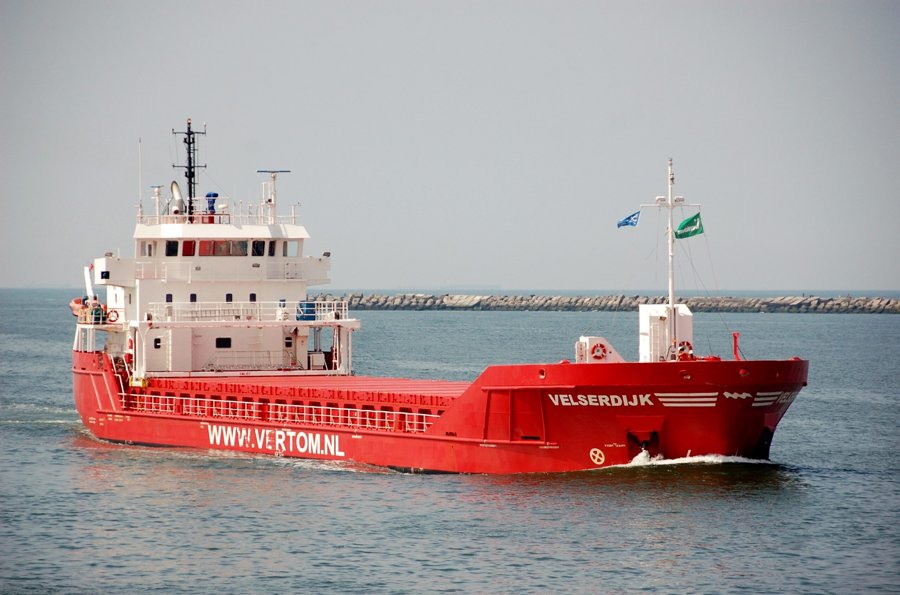 Transit: VELSERDIJK           entering English South Coast at The Dover Strait