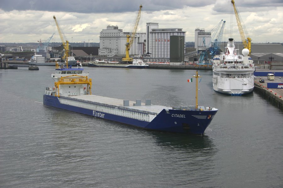 Transit: HARUN entering English South Coast at The Dover Strait