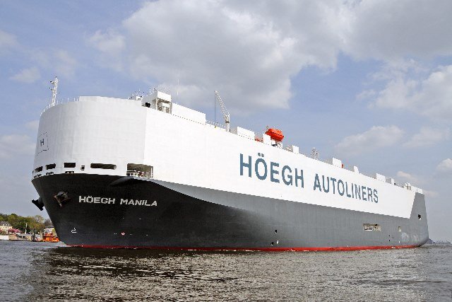Transit: HOEGH MANILA         entering English South Coast at The Dover Strait